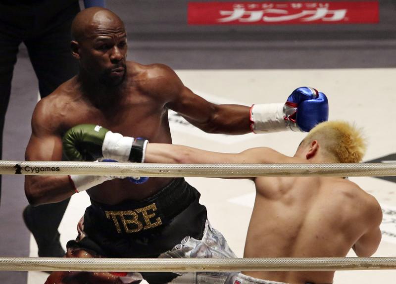 日本超新星被爆打到哭　短短2分鐘「拳王」梅威瑟爽賺2.75億
