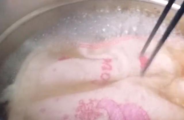 抹布髒了不用換，教你一招，不用洗潔精也不用手搓，又像新的一樣
