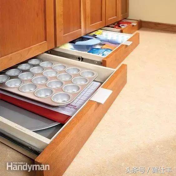 小廚房的8個收納技巧，用了就感覺自己的廚房變大了