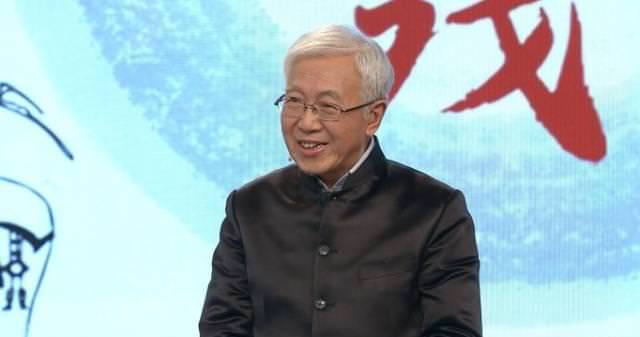 80歲教授原本全身都是病，這個健身術讓他身體更健康，每天堅持1分鐘，經絡暢通，減少膝關節疼痛，增強肺活量