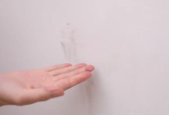 白醋和牙膏混合在一起，家裡主婦都需要，一年省下好幾百，真實用