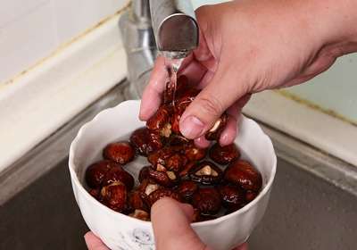 用它泡香菇，5分鐘就泡發了，營養都還留著