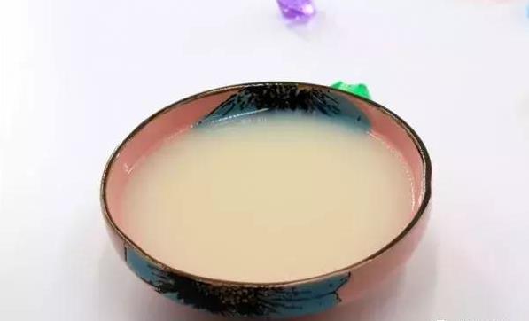 更年期女人堅持吃「它」，不易貧血和發胖，補充雌性激素，越來越年輕