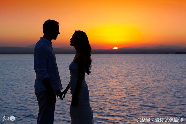 婆婆生病，我帶五千交住院費，聽到他們的對話，我嚇得收回銀行卡