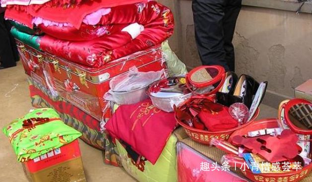 男子結婚出了二十萬彩禮，女子陪嫁了二十五萬，看到嫁妝離婚吧
