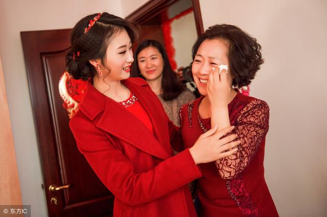 婆婆住院，我天天給她煲湯，丈夫回來後怒摔煲湯鍋，將我趕回娘家