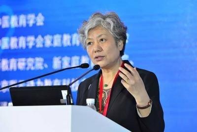李玫瑾：孩子早戀，媽媽不用急，只需和他講一個道理，保證有效
