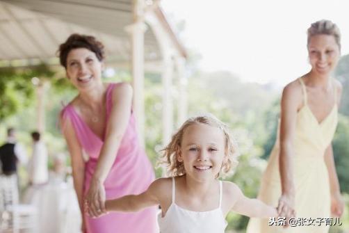 誰說養兒防老？當你真的老了，才知道女兒的好，不是兒子能比的