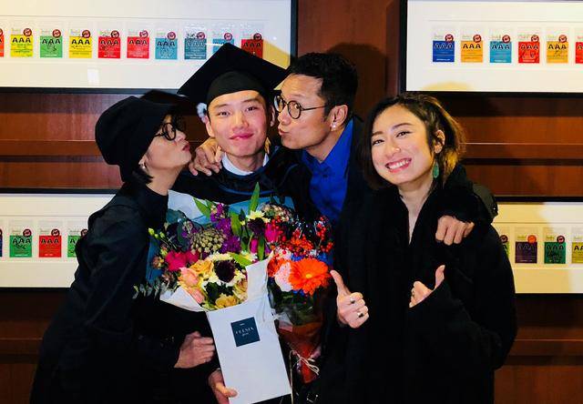 苗僑偉戚美珍結婚29周年，TVB老面孔都來了，佘詩曼林峰同框