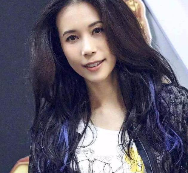 為了漂亮，她半年不吃酸辣不吃薑蔥蒜，今48歲美得令人移不開眼