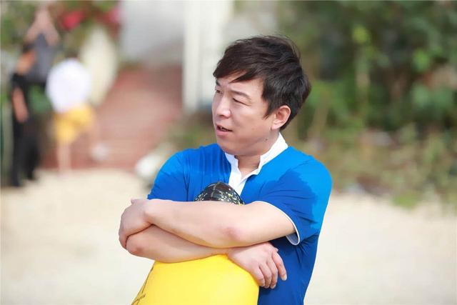 這些「卸妝死」的男星，陳偉霆滿臉痘，黃渤一言難盡，而他滿臉坑