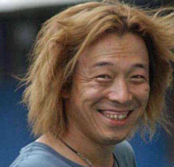 這些「卸妝死」的男星，陳偉霆滿臉痘，黃渤一言難盡，而他滿臉坑