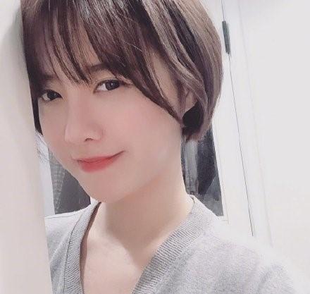 具惠善曬出一組短髮自拍照，少女感爆棚的具大人超級童顏啊驚艷50萬人 