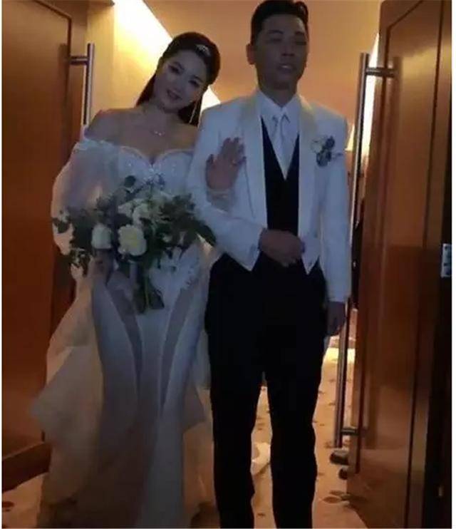 曾與郭富城傳緋聞，如今嫁富豪郎才女貌，170萬鑽戒更是閃瞎眼