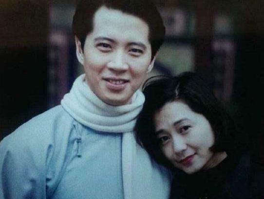 懷孕7次為生兒子，卻連生三個女兒，今56歲女兒大火卻仍想要兒子!