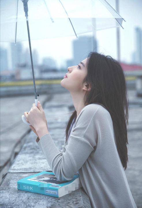 31歲劉亦菲文藝范寫真曝出，怪不得大家一直都叫她神仙姐姐 