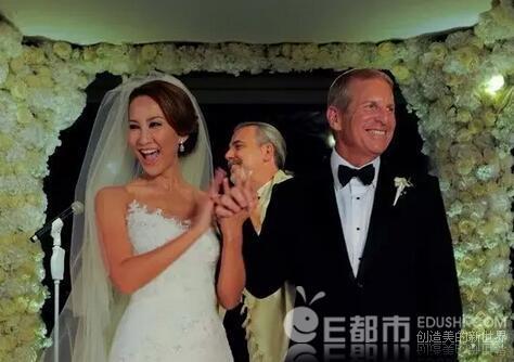 李玟嫁20億老公後，2個女兒曝光了！想不到2個都美成這樣！但她的女兒卻這樣對自己的媽媽！