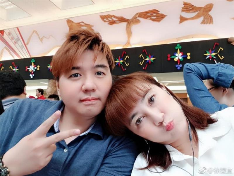 她是趙雅芝的丫鬟，本土女星，嫁圈外老公被寵17年，如今50歲沒整容看著也舒服
