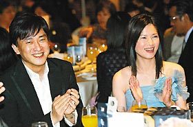 王識賢當年「娶酒店小姐」和母斷絕！媽媽還詛咒懷孕媳婦「母女死在手術台上」！結婚13年如今... 