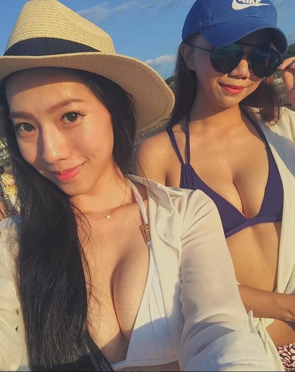 這家LEXUS營業所的素質也太高！神級美女業務「有張景嵐fu」私照爆出好身材:整顆快掉出來