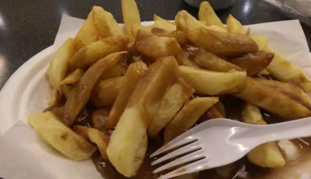 英國人瘋狂迷戀的「豆腐乳」，竟然是汗腳臭鞋味？！