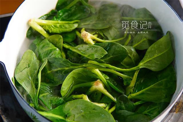 這蔬菜早餐餅，孩子超愛吃，不用油不用水，不學真虧了！