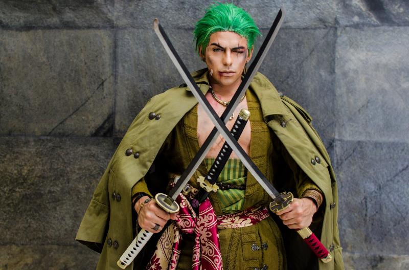 他曾是cosplay世界大賽冠軍，這次他挑戰海賊王裡的「鷹眼」密佛格，讓網友大呼根本神還原