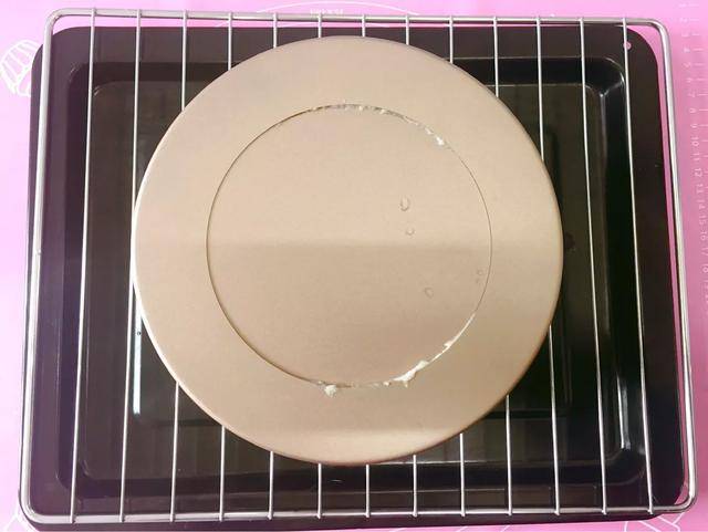 1碗麵粉，2個雞蛋，上鍋蒸一下，鬆軟香甜，好吃不上火，給孩子吃特別好