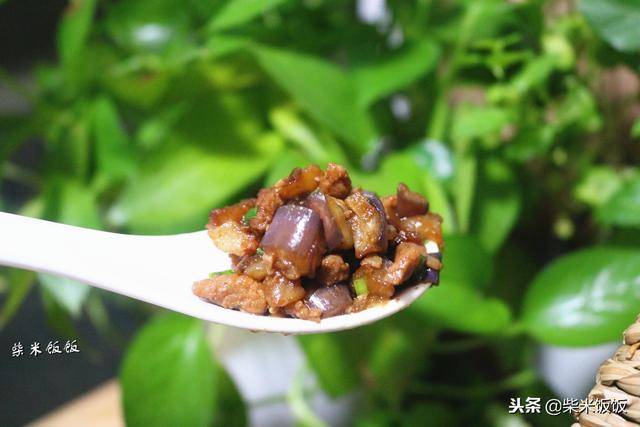 茄子不炸，不蒸，這樣一炒，香噴噴，3碗米飯不夠吃！