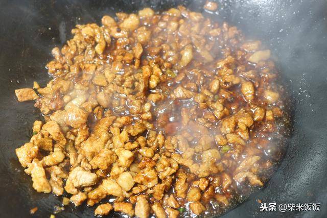 茄子不炸，不蒸，這樣一炒，香噴噴，3碗米飯不夠吃！