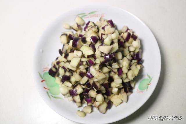 茄子不炸，不蒸，這樣一炒，香噴噴，3碗米飯不夠吃！