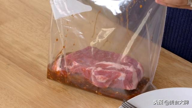 豬肉最好吃的做法，肉質軟嫩，越嚼越香，老公兒子每天吃都不膩