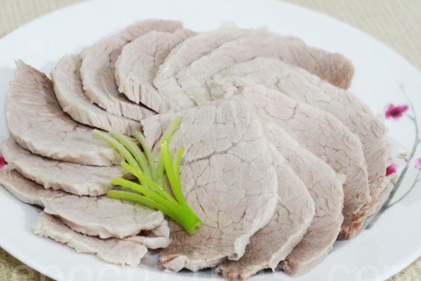 老闆問要不要一份「豬的菊花肉」他急喊母湯　專家出面替大家解惑：「別怕！你一定在路邊攤吃過！」