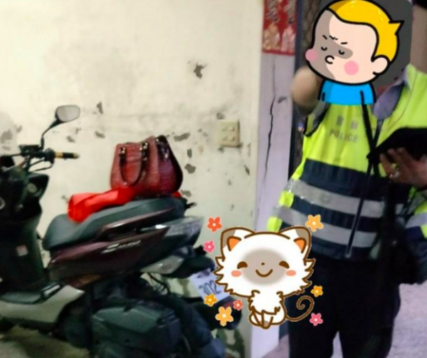 差一點慘賠！路便撿到超厚一包「6萬薪資袋」，送去警局後慶幸「好險沒打開」！