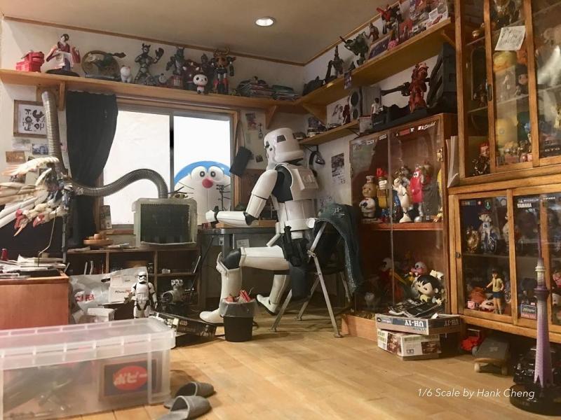 房間放鋼鐵人1:1模型已夠讓人羨慕　網換角度看到「房間主人」更驚訝無語