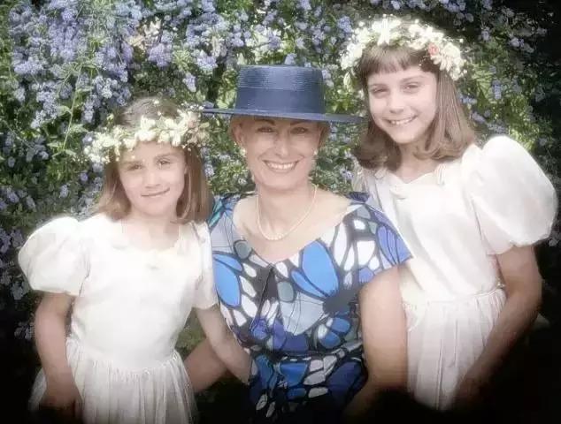 礦工出身的62歲辣媽把大女兒培養成王妃，二女兒嫁給億萬富豪！