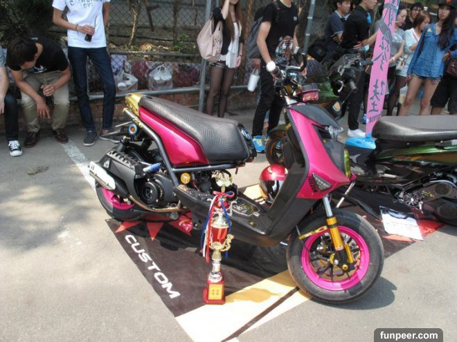 年輕正妹只愛BWS？癡情男求愛遭拒：給愛改車的男生載才有面子