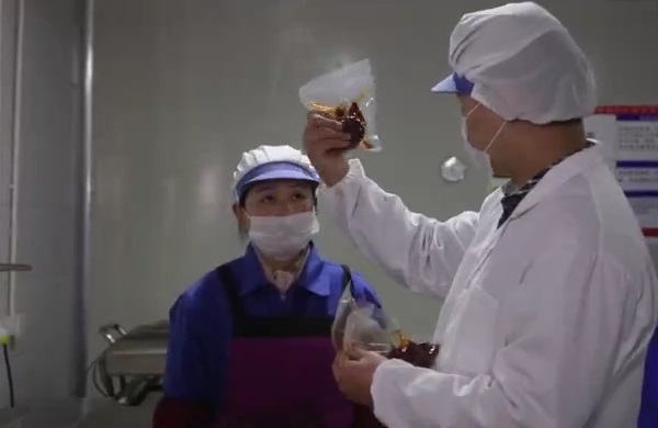 年薪飆破百萬！﻿「品兔師」一年啃2千個兔頭，他稱「口感像鵝肝、鮑魚」！ 