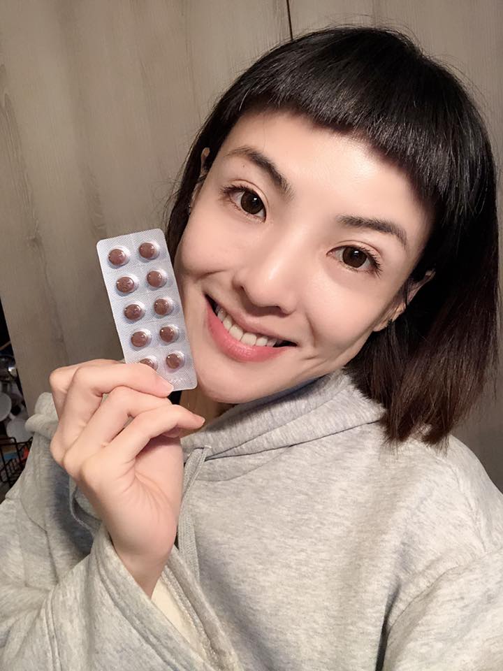 胃痛到連喝水都會吐！掛急診照X光「腸子全被塞爆」還頂到胃，醫生曝「原因」讓她當場傻了！ 