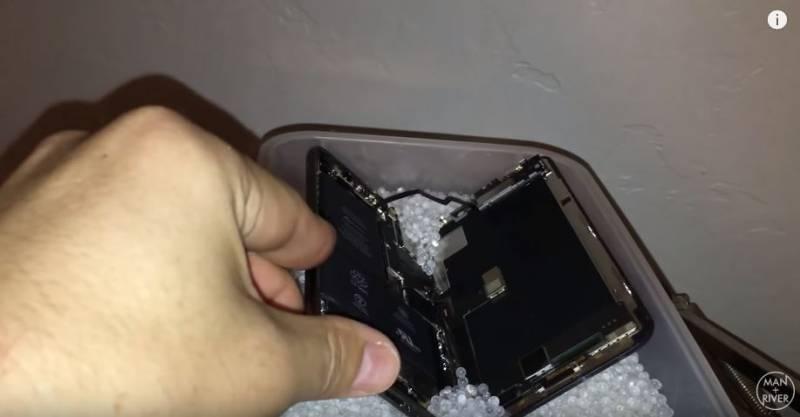 他潛水撿到「泡了14天的iPhoneX」竟然沒壞一開機「相簿里滿滿Baby照」接下來神發展太妙了