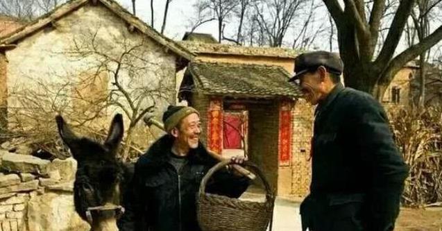 親人去世後，為什麼要把他的衣服燒掉？原來這不僅僅是迷信！