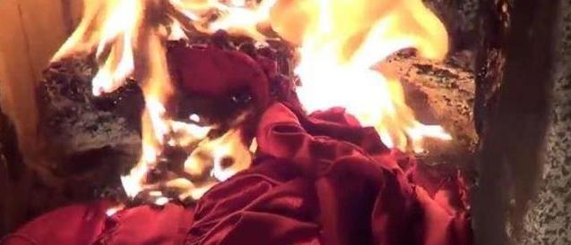親人去世後，為什麼要把他的衣服燒掉？原來這不僅僅是迷信！