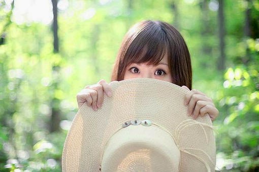 教你20種拍照姿勢，以後不要再傻傻比Yeah了