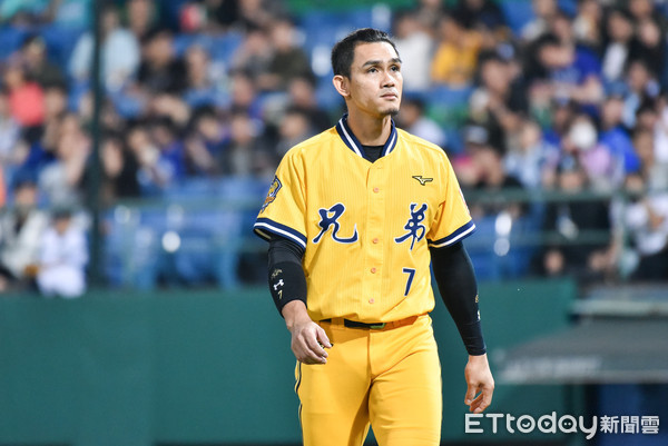 張志豪今年躋身50萬俱樂部　拚百轟千安百盜第7人 
