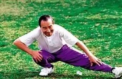 50歲後護好一雙腿，輕輕鬆鬆過百歲！每天做做「這套動作」，7個步驟，腿不老，人長壽！