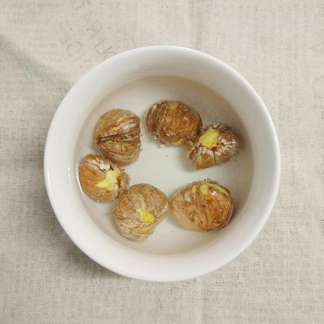 大米加上這菜，是女性的「養顏粥」，一天吃一碗，比做美容強！