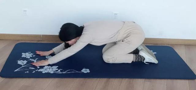 6個動作拯救體態，練出健康值滿分的「天鵝頸」
