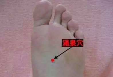 拍打一個地方。能拍掉127種疾病（神奇）