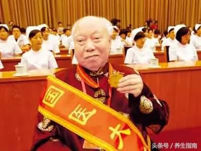 眼睛模糊，視力不好？從醫70年的老中醫教你兩招恢復視力 