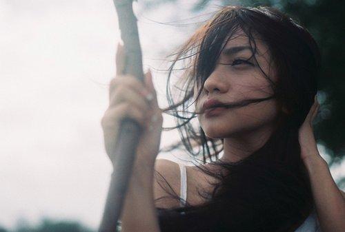 妹妹代替姐姐遠嫁，丈夫將錯就錯疼愛有加，三年後「寄來一物」讓姐姐含恨跳河！！ 